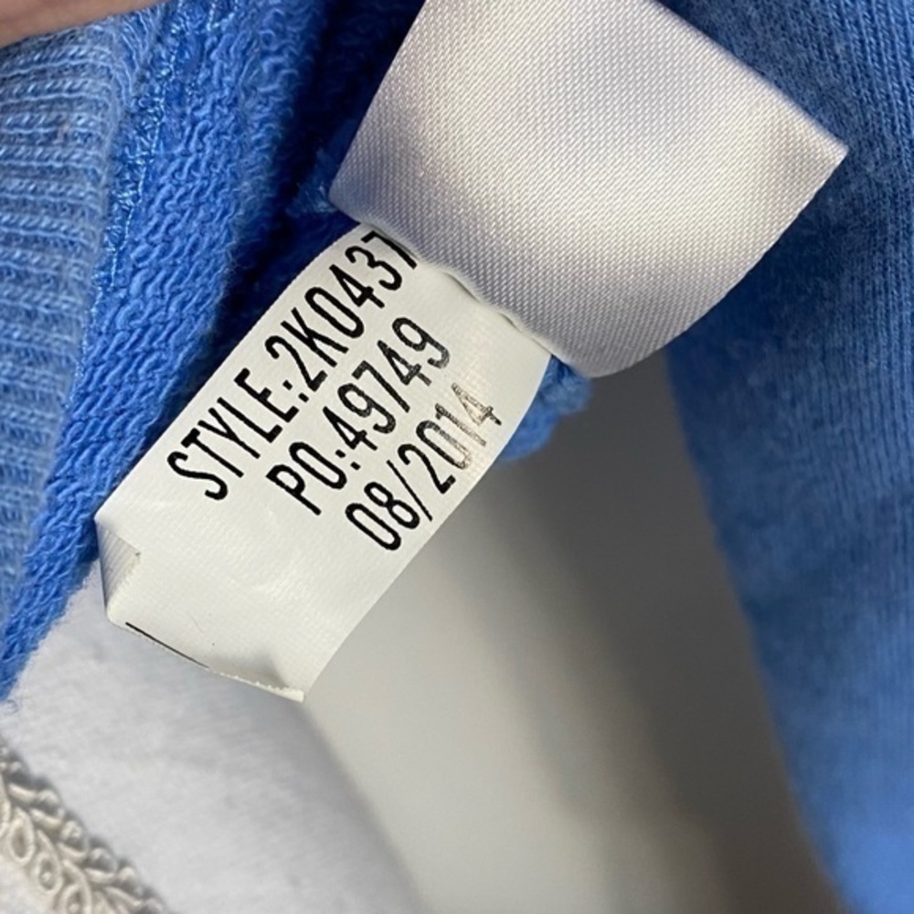 Vineyard Vines • Blue and White Plaid Shoulder Pullover - Picture 5 of 8